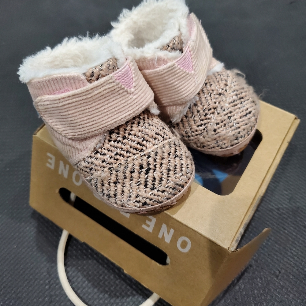 Tom's Cuna Pink Corduroy Tweed sz3